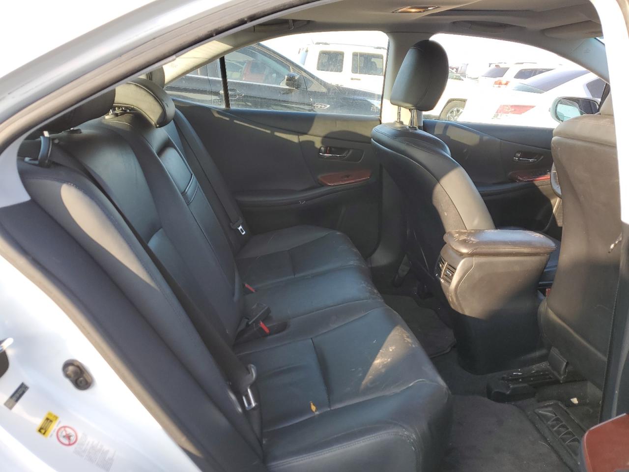 2010 Lexus HS - Image 12
