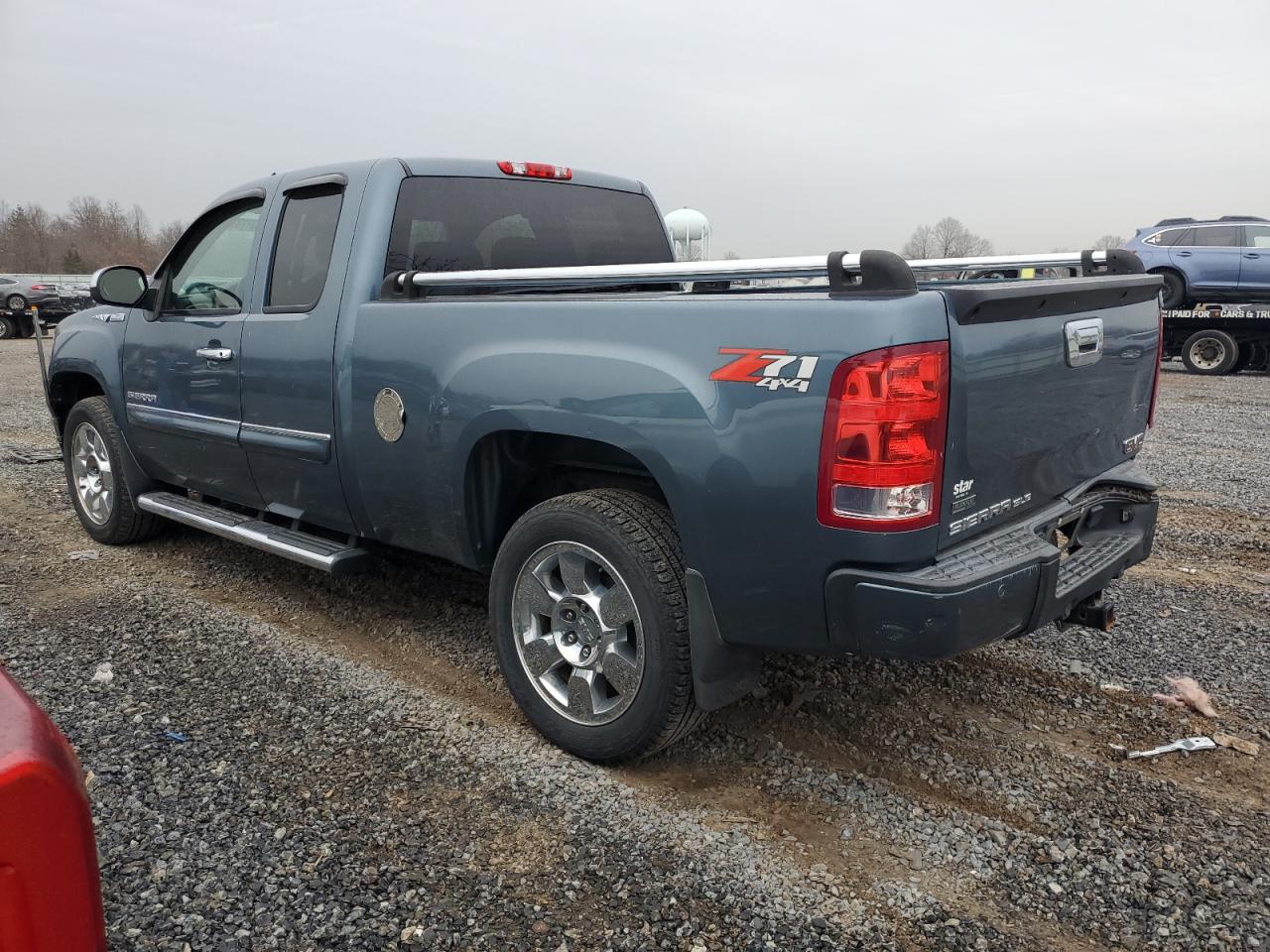 2011 GMC Sierra - Image 2