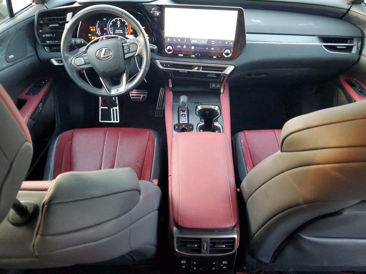 2024 Lexus RX - Image 8