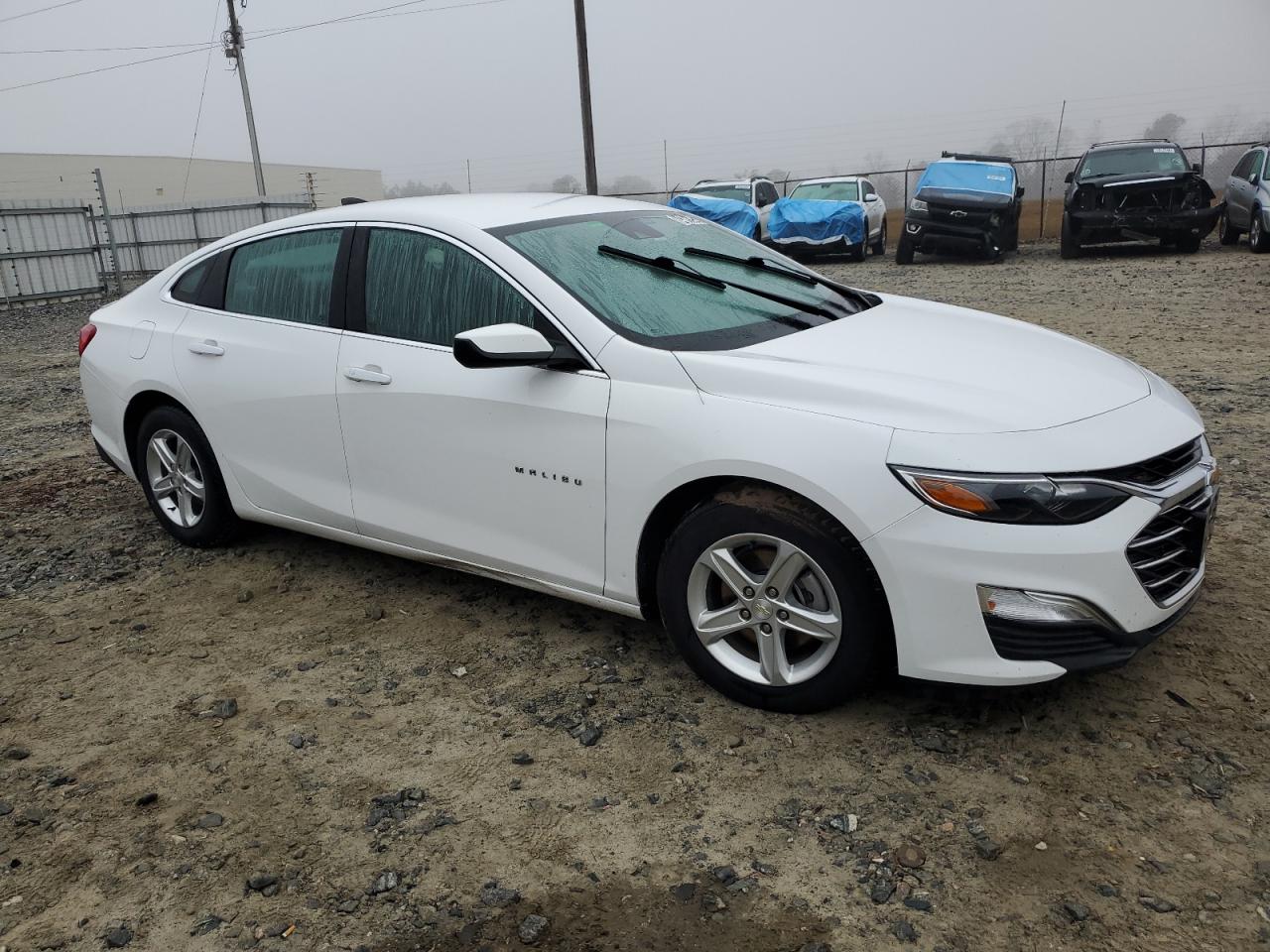 VIN 1G1ZC5ST2LF132299 2020 CHEVROLET MALIBU no.4