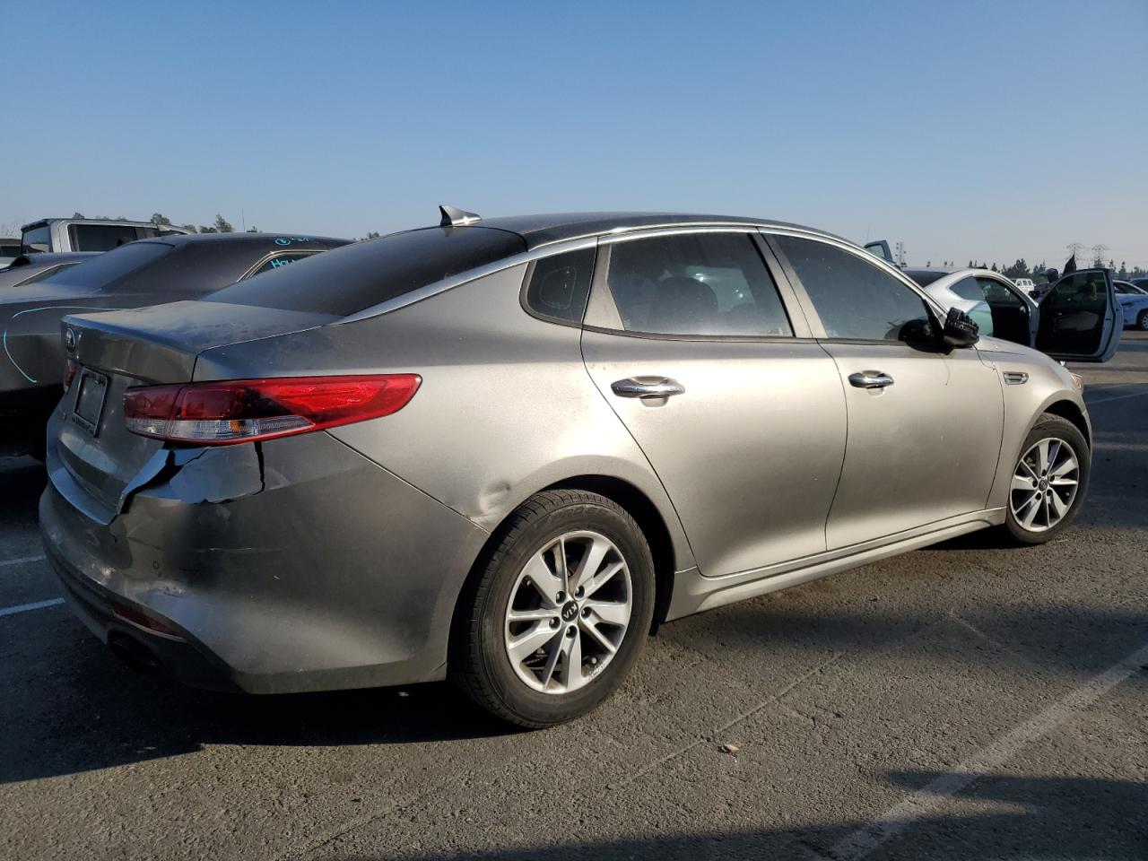 2018 Kia Optima - Image 3
