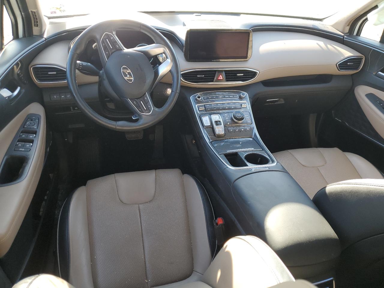 2021 Hyundai Santa Fe - Image 8