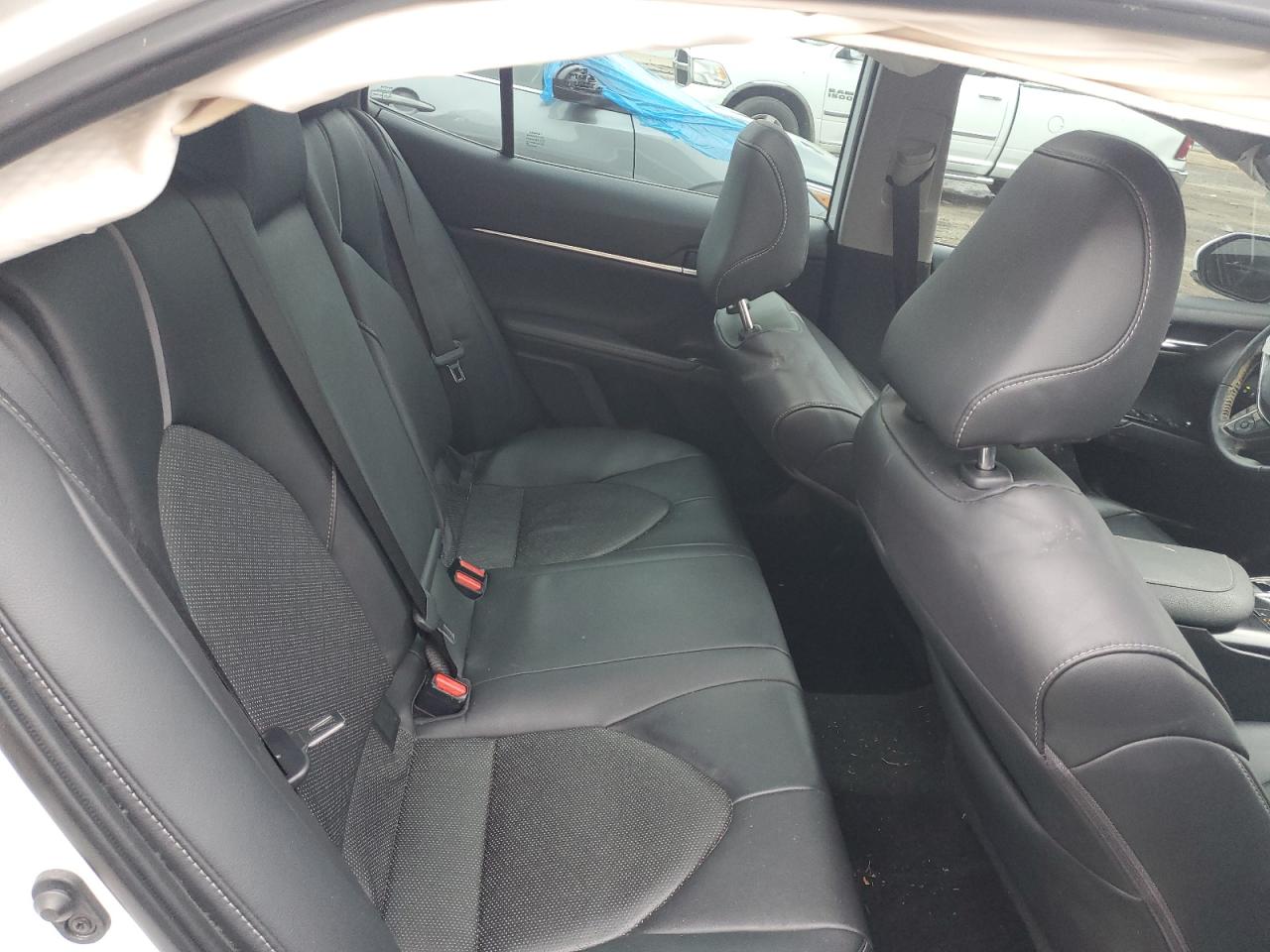 2019 Toyota Camry - Image 10