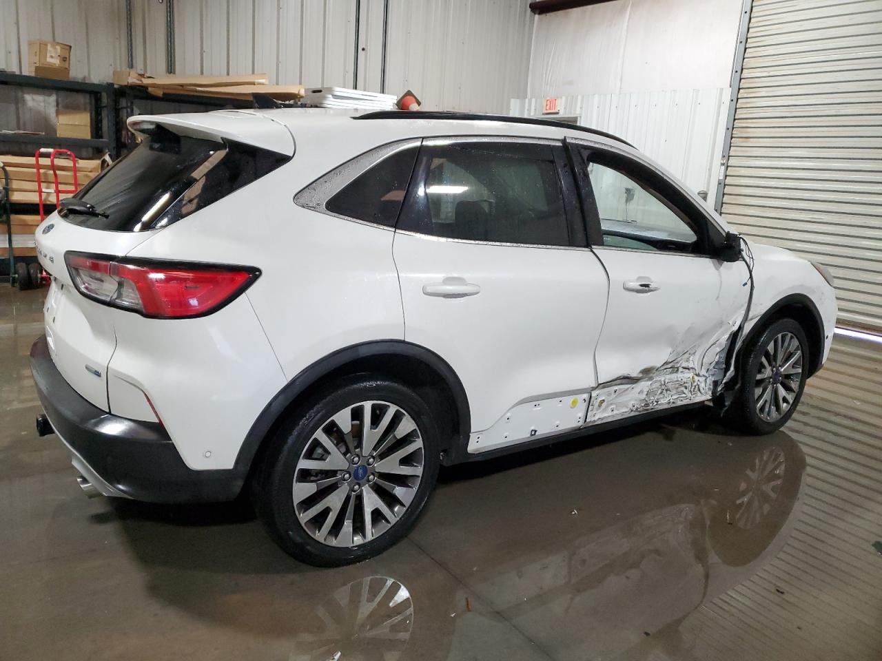 2020 Ford Escape - Image 3