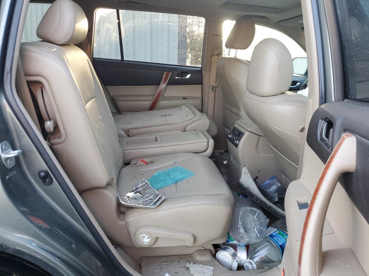 2010 Toyota Highlander Limited VIN: 5TDDK3EH7AS029621 Lot: 84250804