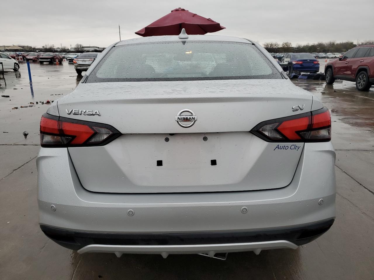 2021 Nissan Versa - Image 6