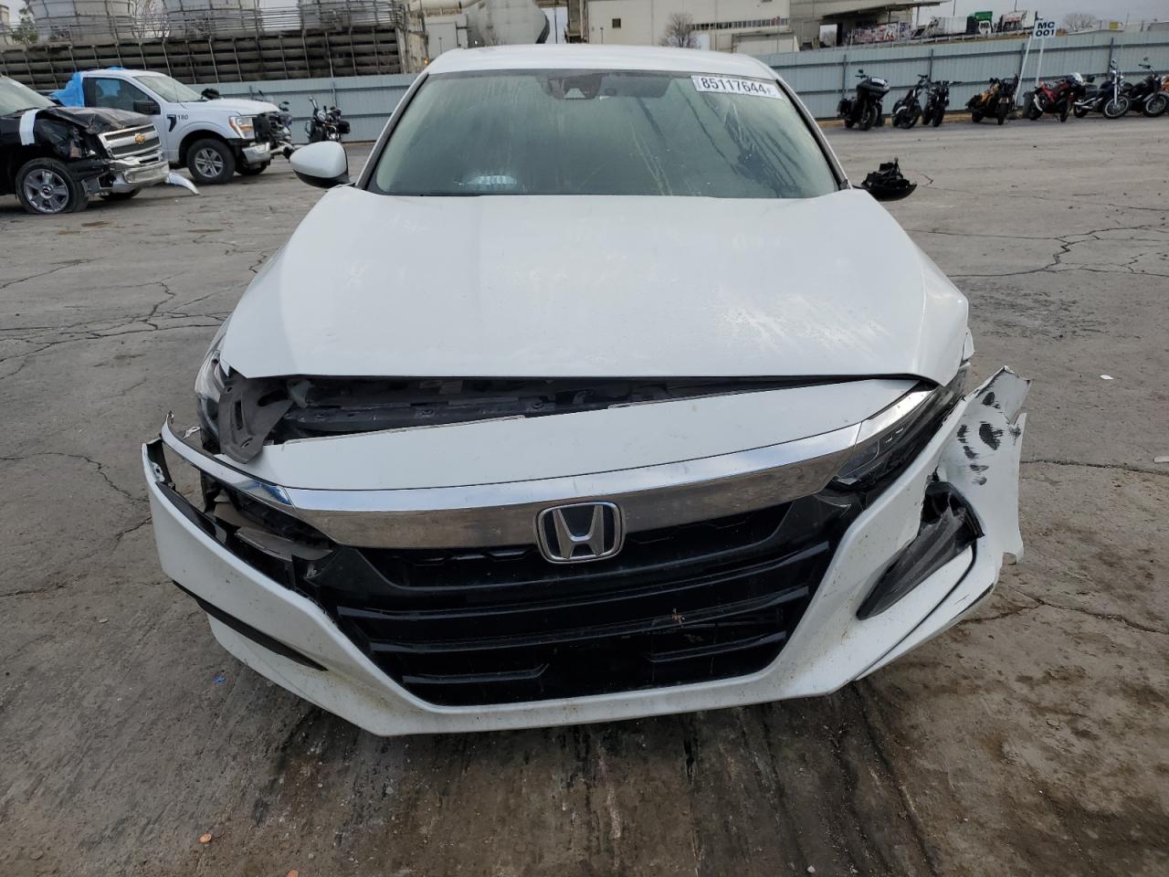 VIN 1HGCV1F14KA058258 2019 HONDA ACCORD no.5