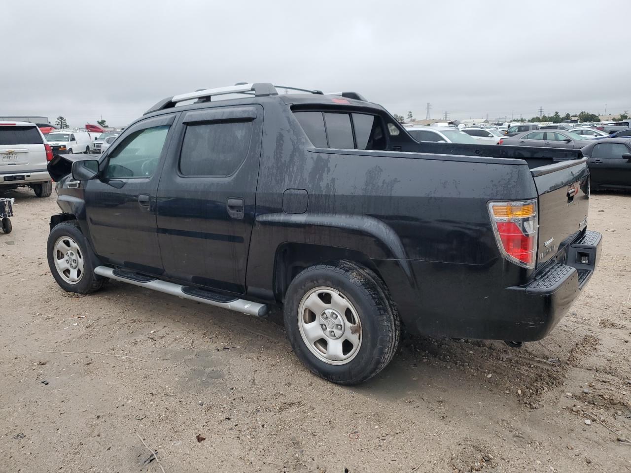 2007 Honda Ridgeline - Image 2