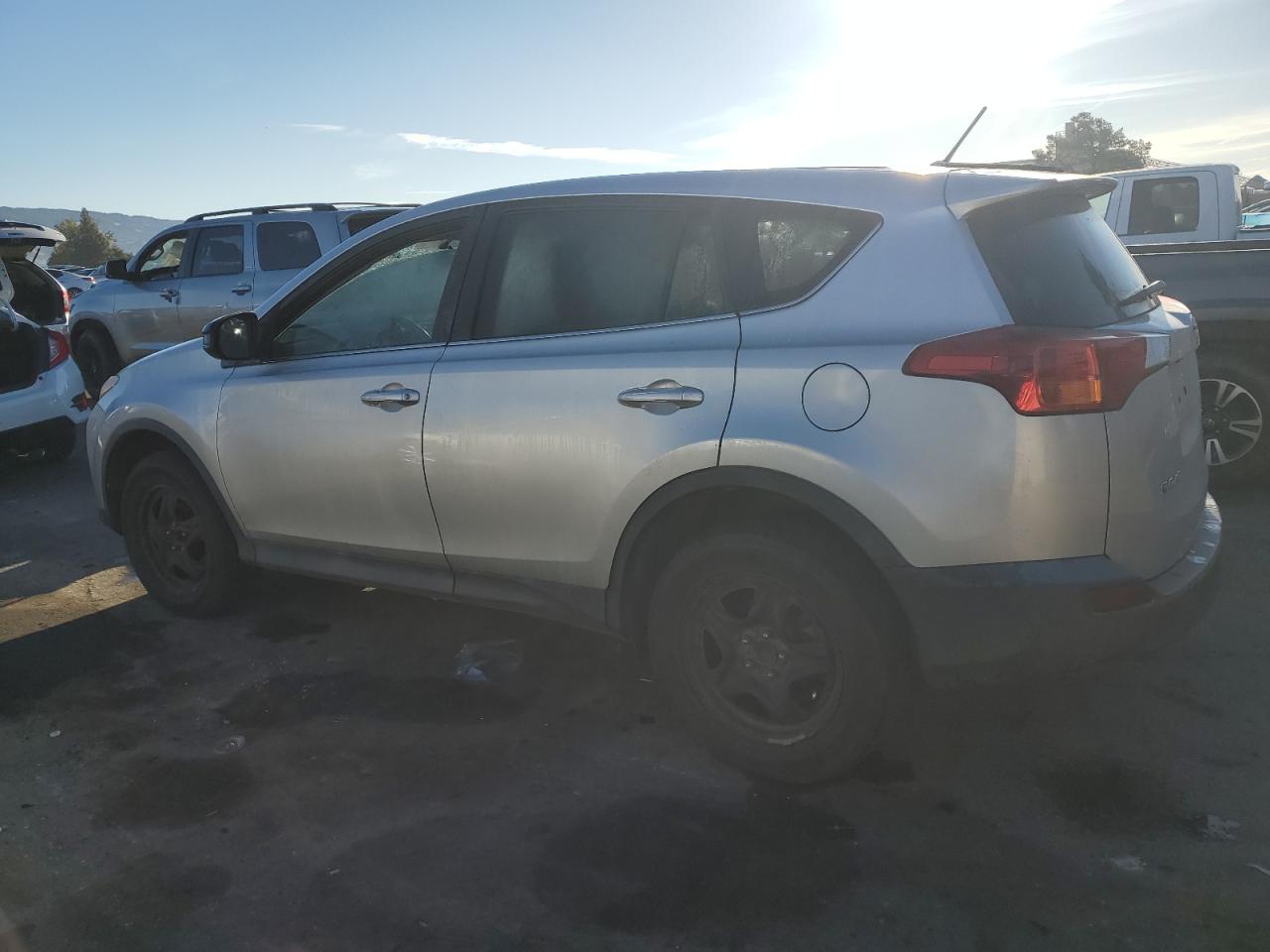 2015 Toyota RAV 4 - Image 2