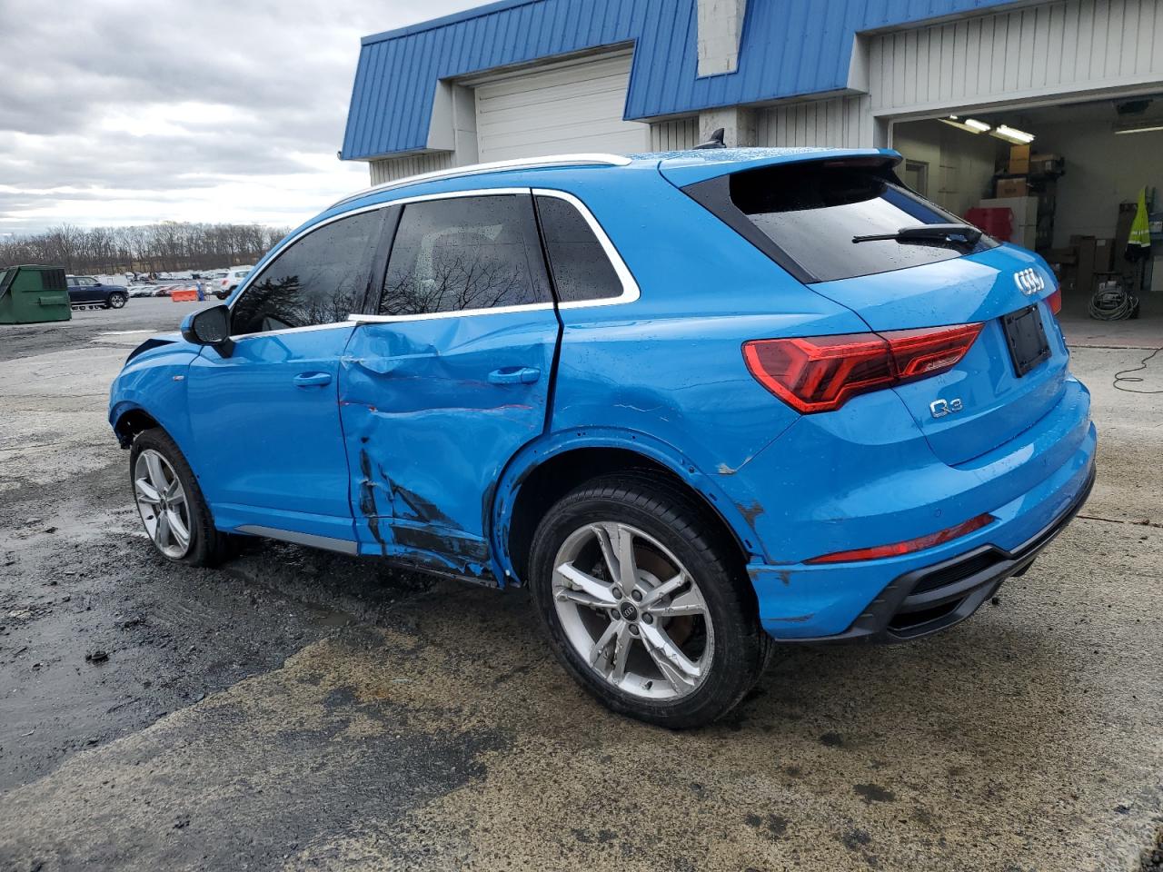 VIN WA1DECF34N1135094 2022 AUDI Q3 no.2