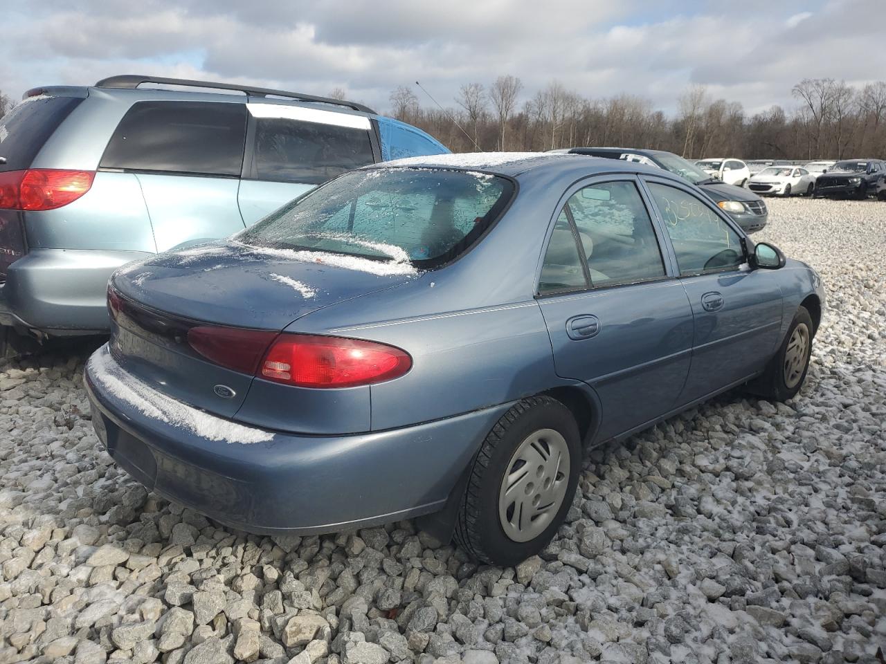 1999 Ford Escort - Image 3