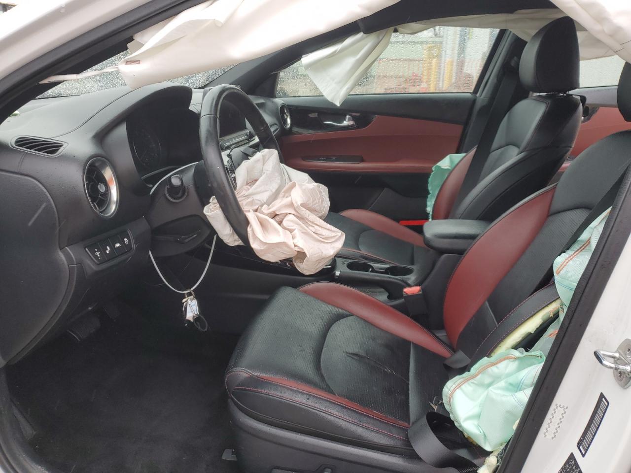 2019 Kia Forte - Image 7