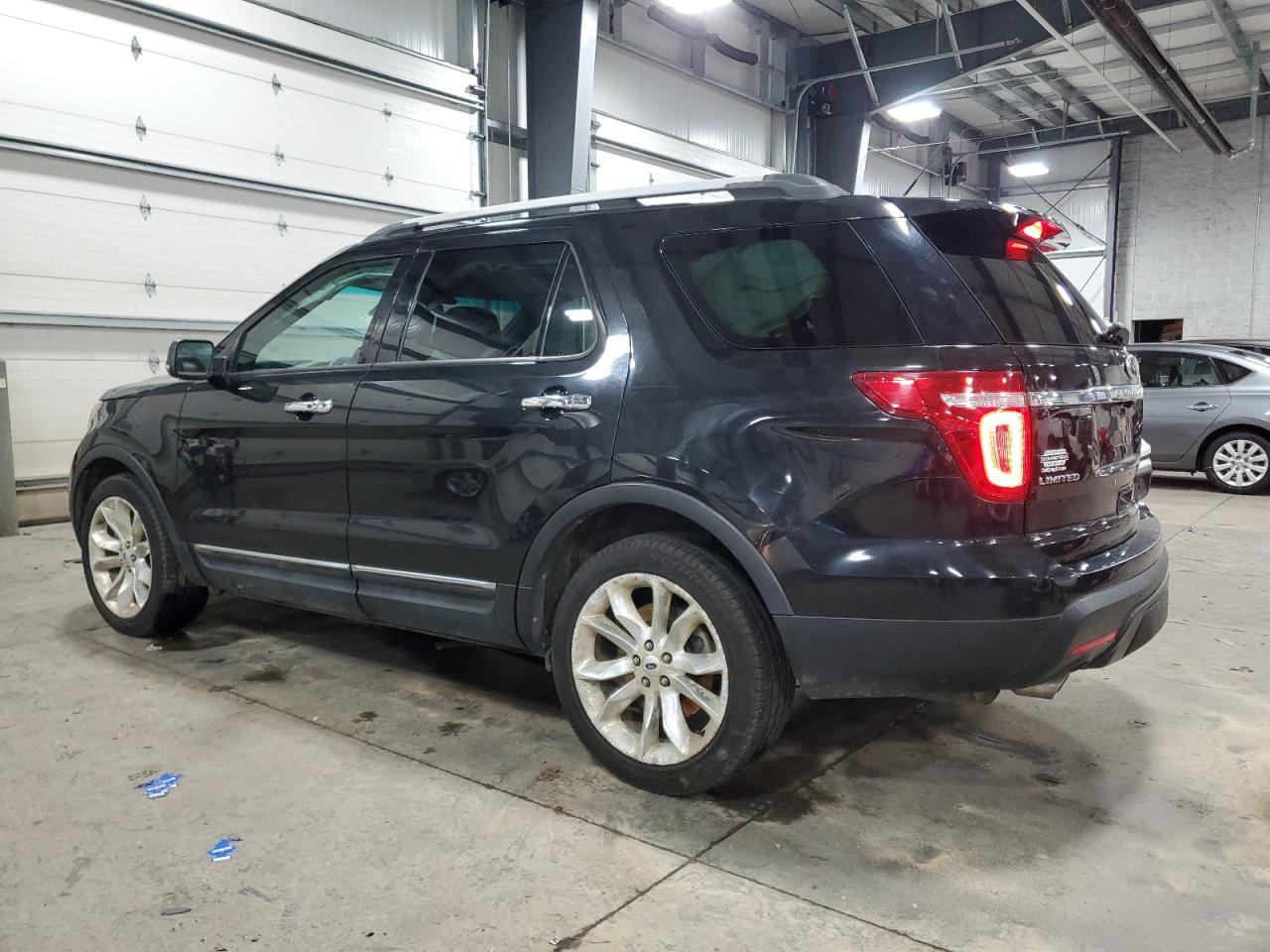 2013 Ford Explorer - Image 2