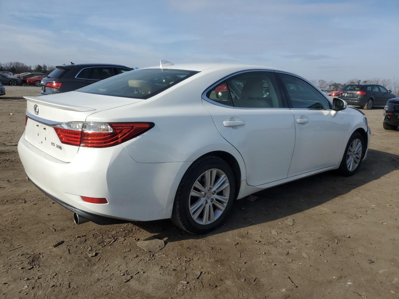 VIN JTHBK1GG5F2183418 2015 LEXUS ES350 no.3