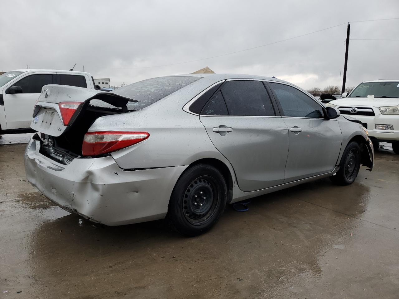 VIN 4T4BF1FK9GR528906 2016 TOYOTA CAMRY no.3