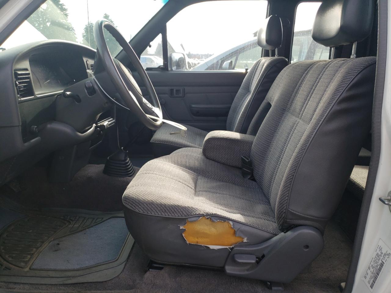 1994 Toyota Pickup - Image 7