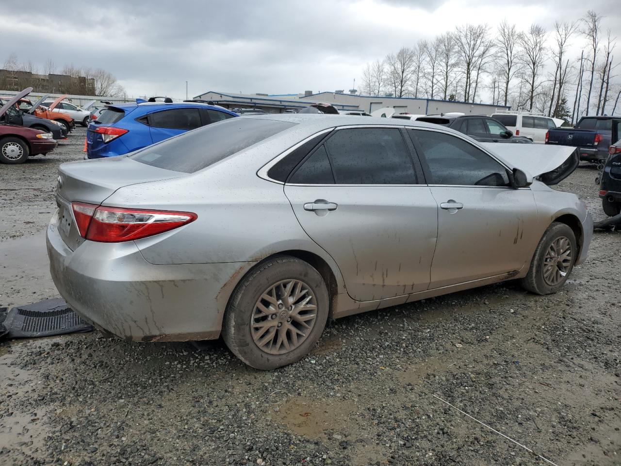 VIN 4T1BF1FK0HU655765 2017 TOYOTA CAMRY no.3