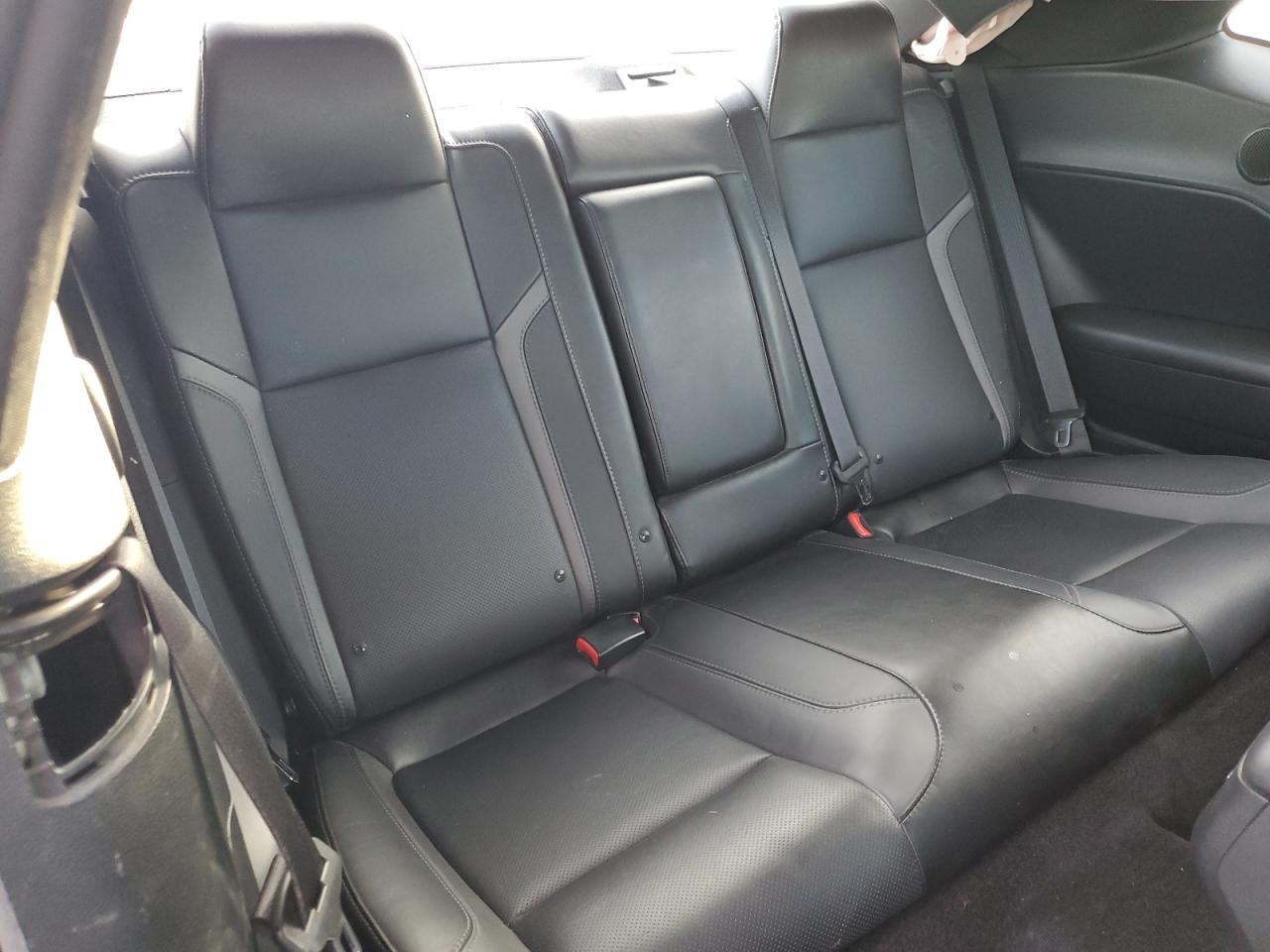 2018 Dodge Challenger - Image 10