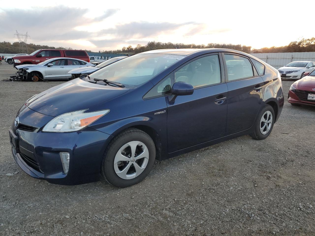 2013 TOYOTA PRIUS