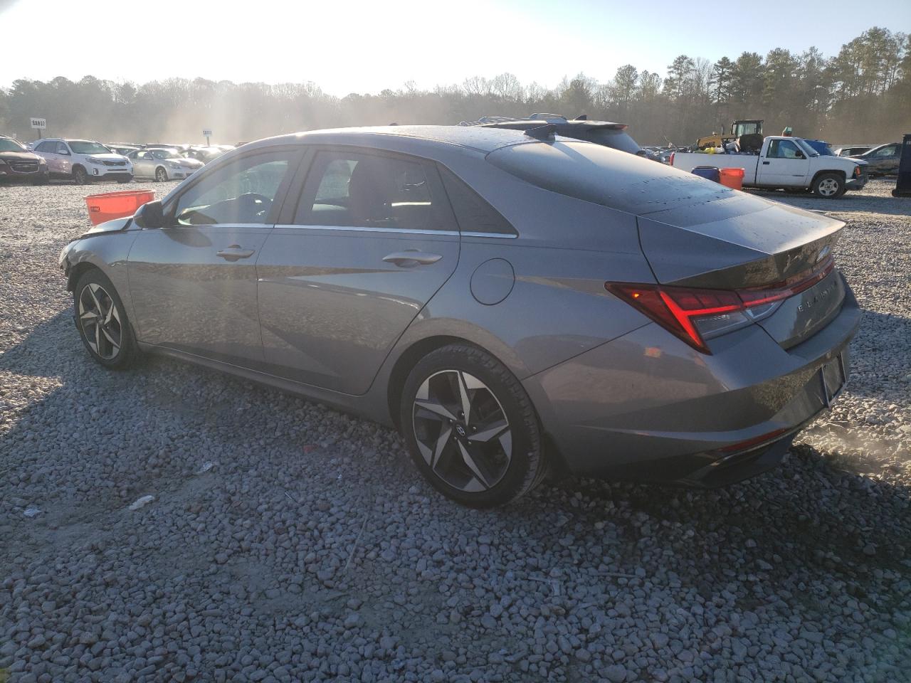 2022 Hyundai Elantra - Image 2
