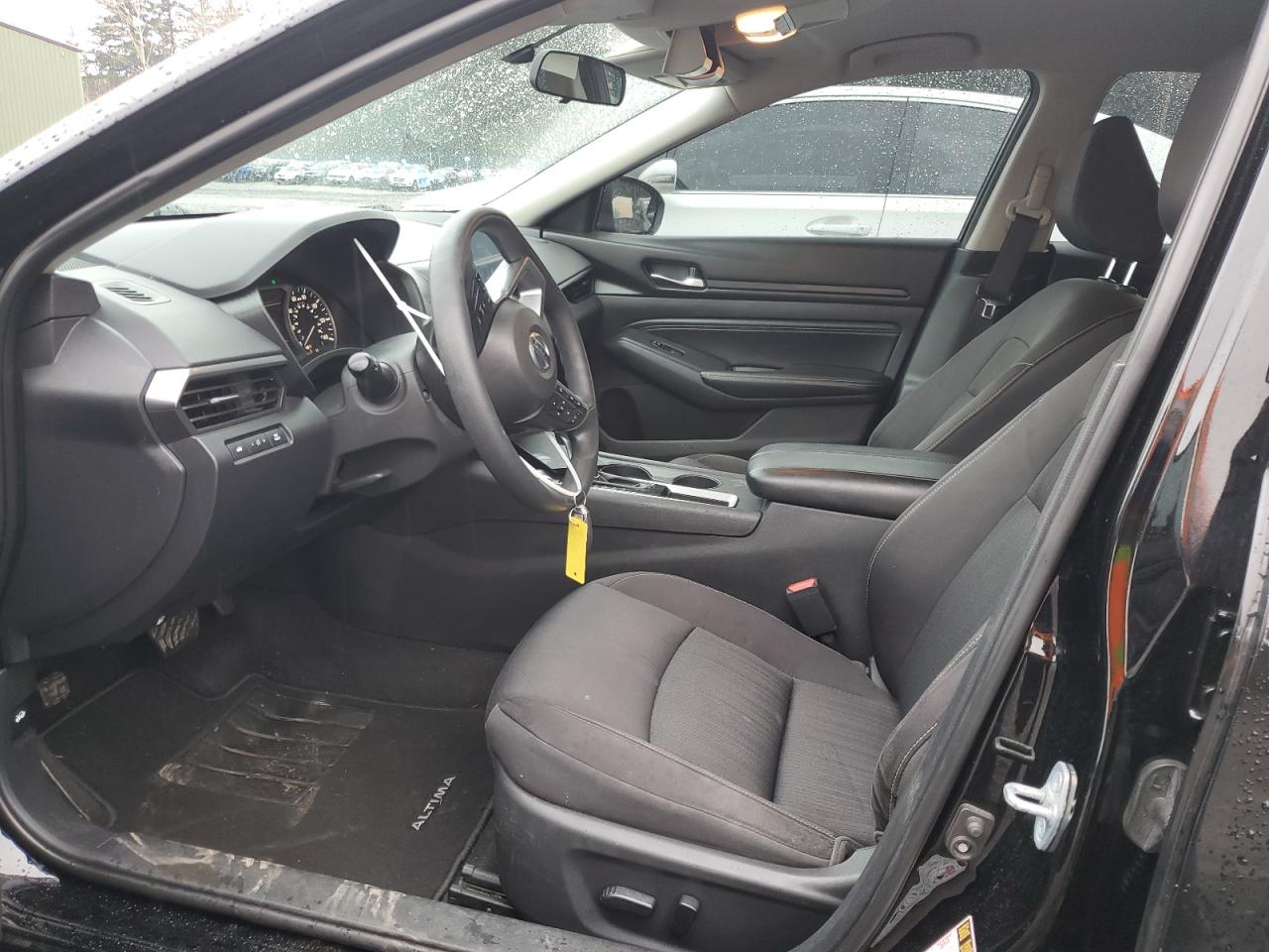 2020 Nissan Altima - Image 7