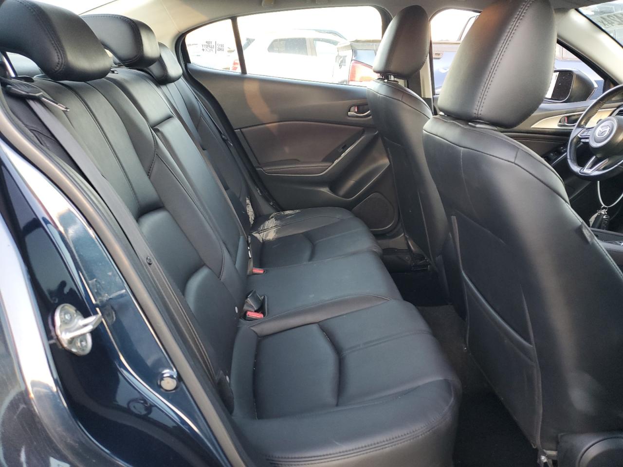 2017 Mazda 3 - Image 10