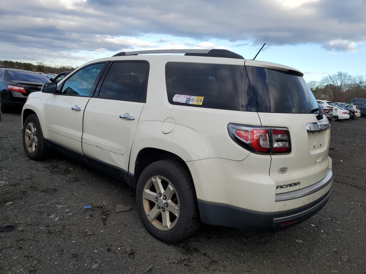 2013 GMC Acadia - Image 2