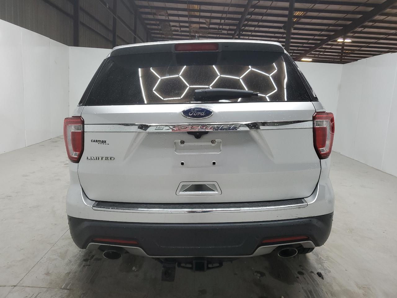 2018 Ford Explorer - Image 6