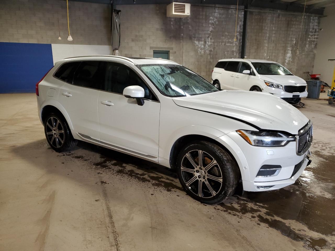 2018 Volvo XC60 - Image 4
