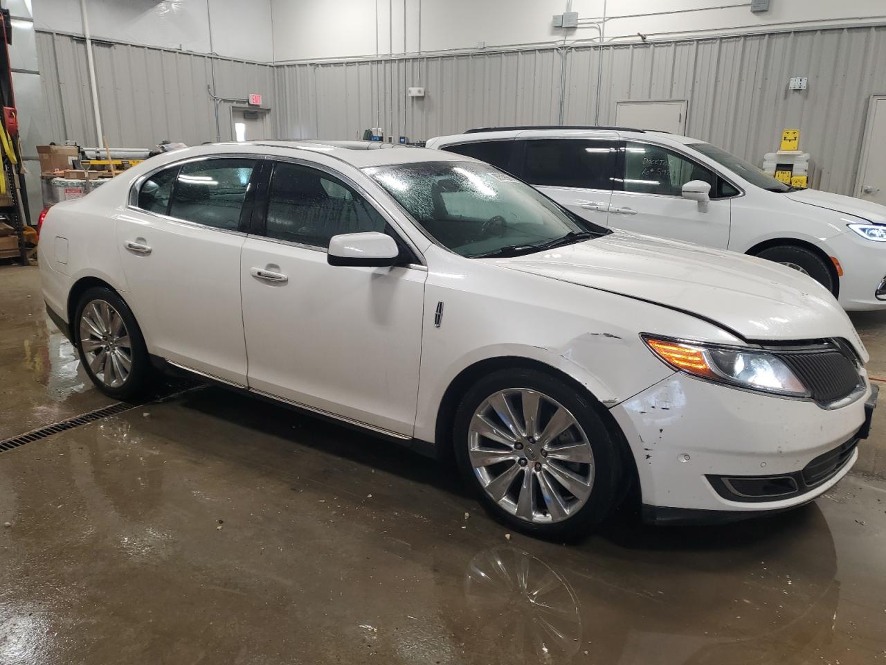 VIN 1LNHL9FT2DG600446 2013 LINCOLN MKS no.4