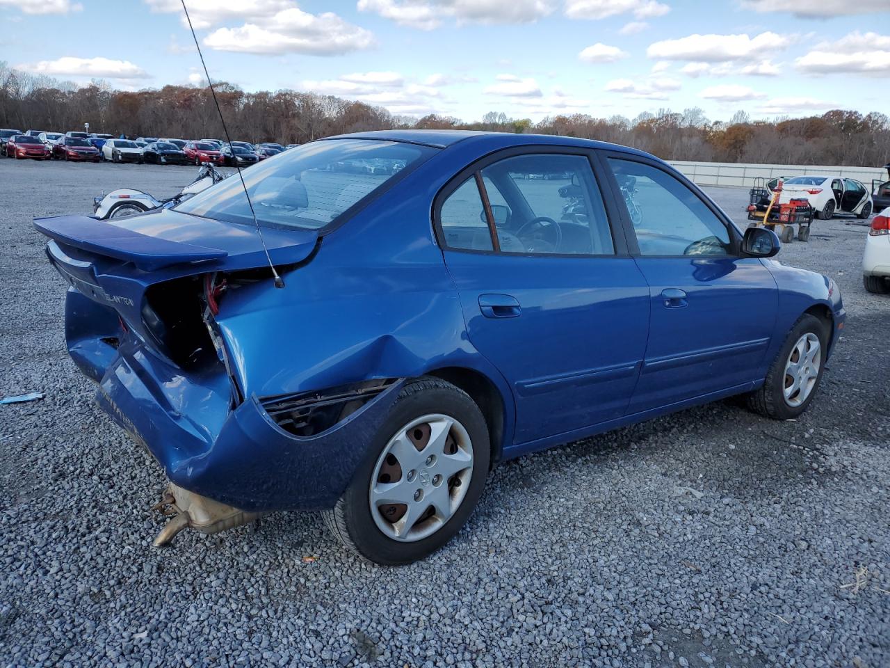 2005 Hyundai Elantra - Image 3