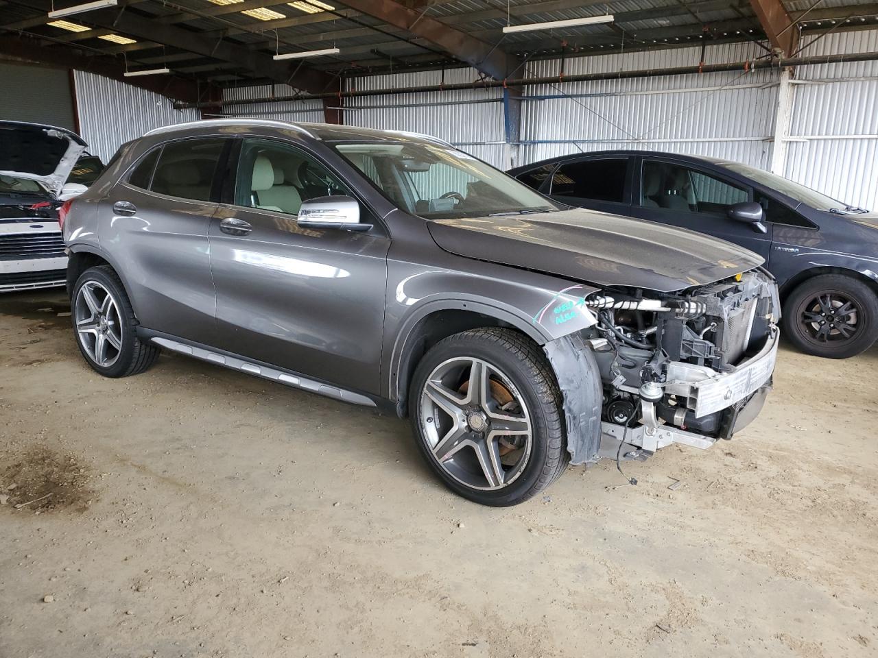 VIN WDCTG4GB2GJ217538 2016 MERCEDES-BENZ GLA-CLASS no.4