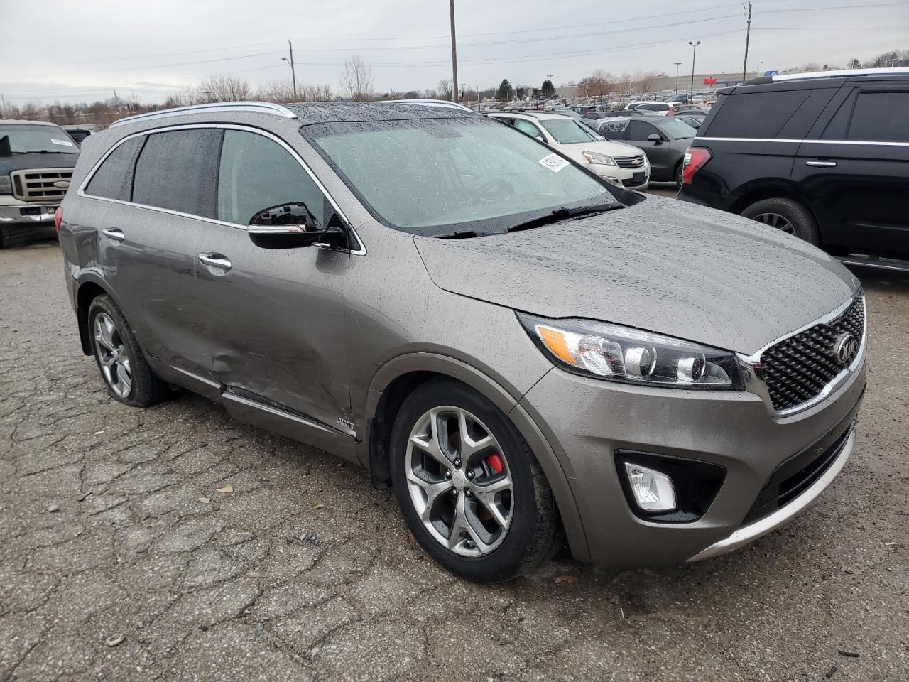 2016 Kia Sorento - Image 4
