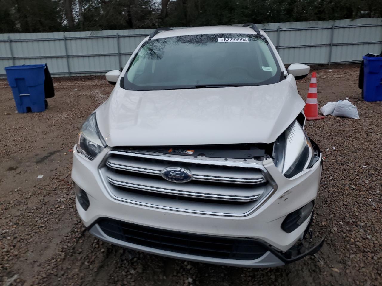 VIN 1FMCU0GD2JUB70831 2018 FORD ESCAPE no.5