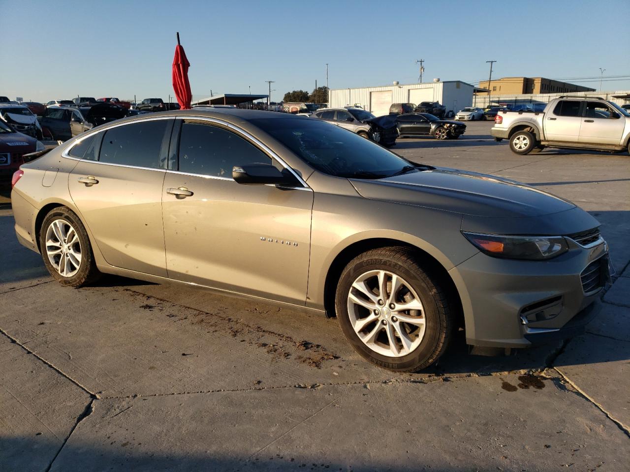 VIN 1G1ZE5ST6HF139256 2017 CHEVROLET MALIBU no.4