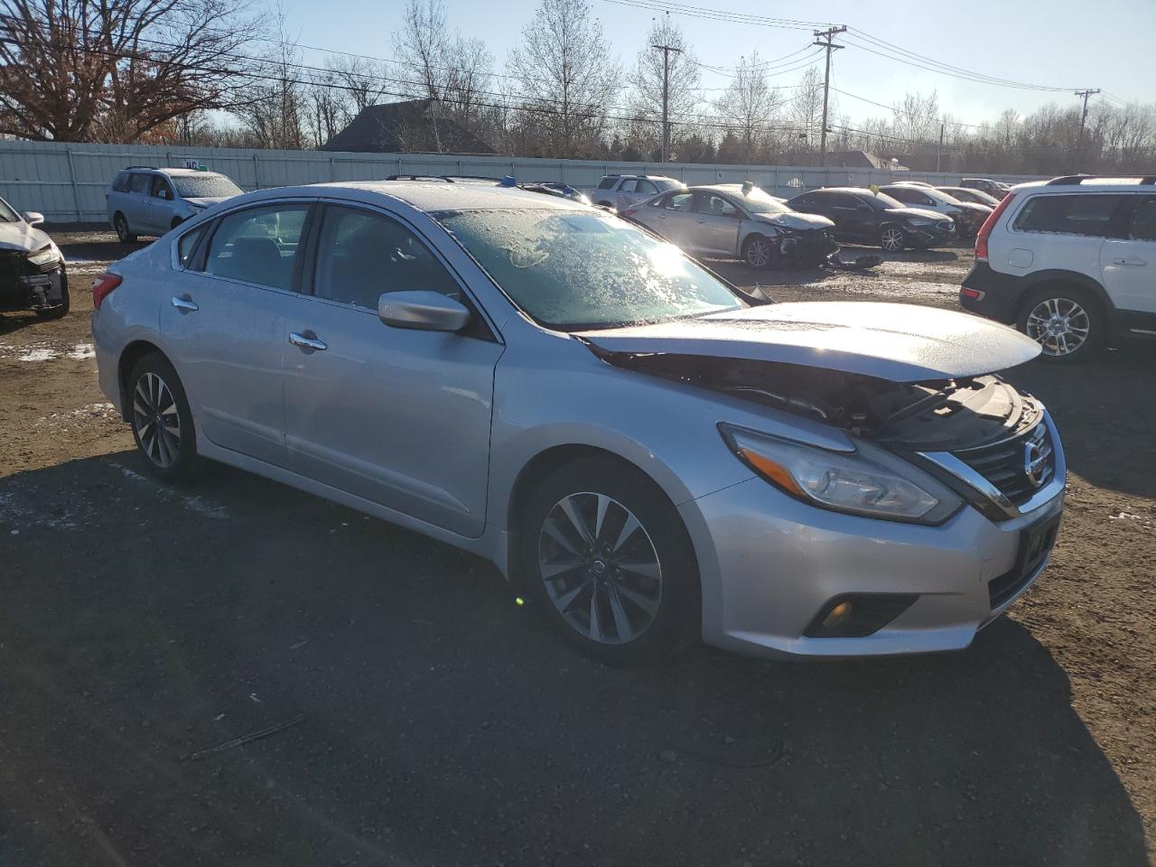 2016 Nissan Altima - Image 4