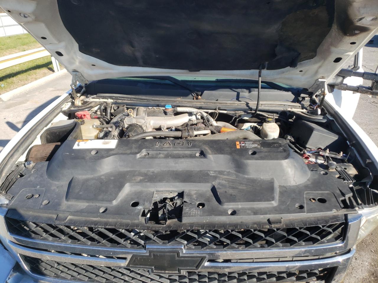 2011 Chevrolet Silverado - Image 11