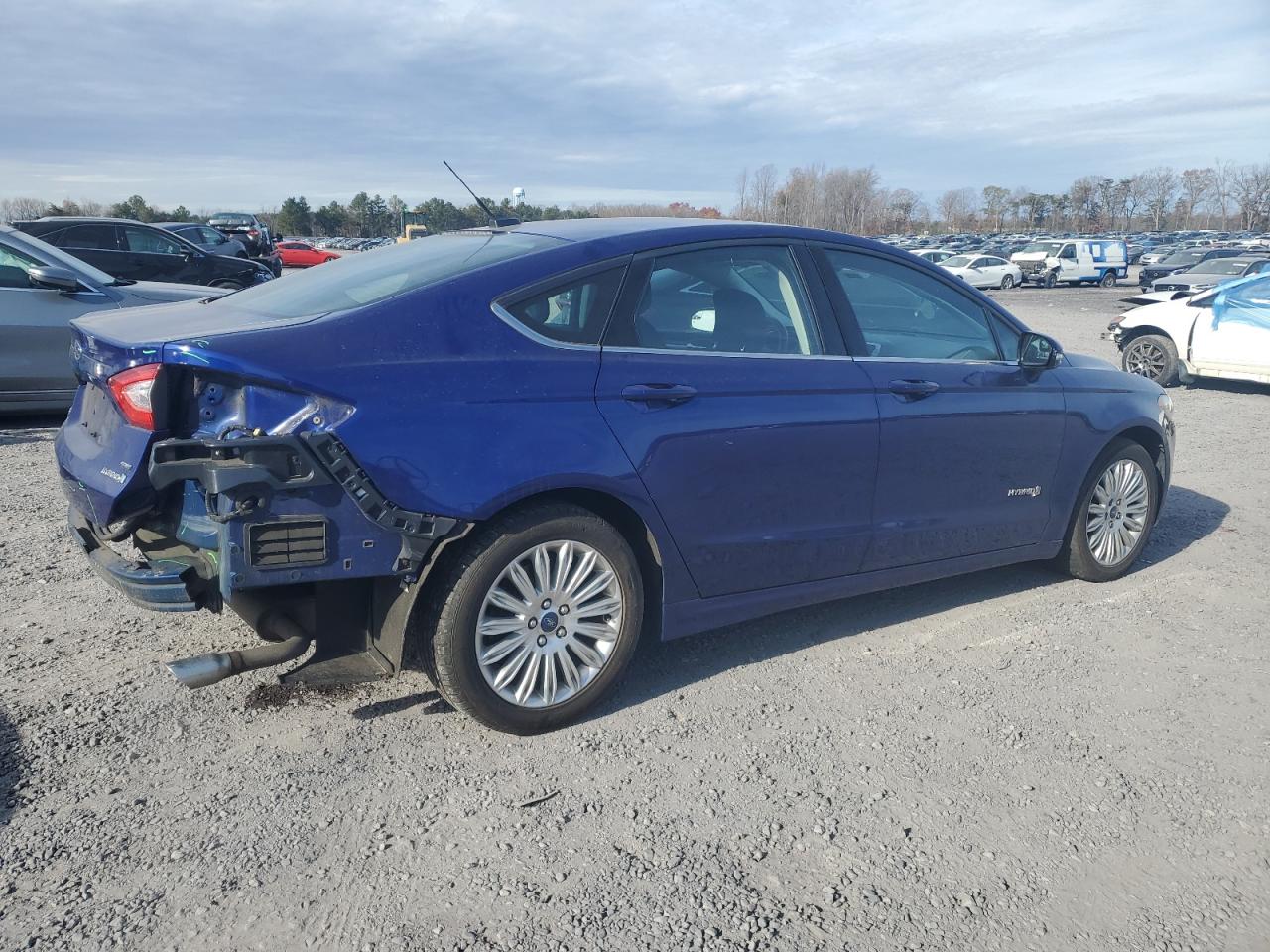 VIN 3FA6P0LU3ER119050 2014 FORD FUSION no.3