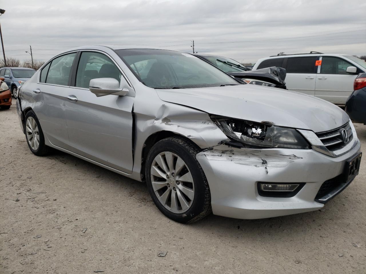 VIN 1HGCR2F7XDA130453 2013 HONDA ACCORD no.4