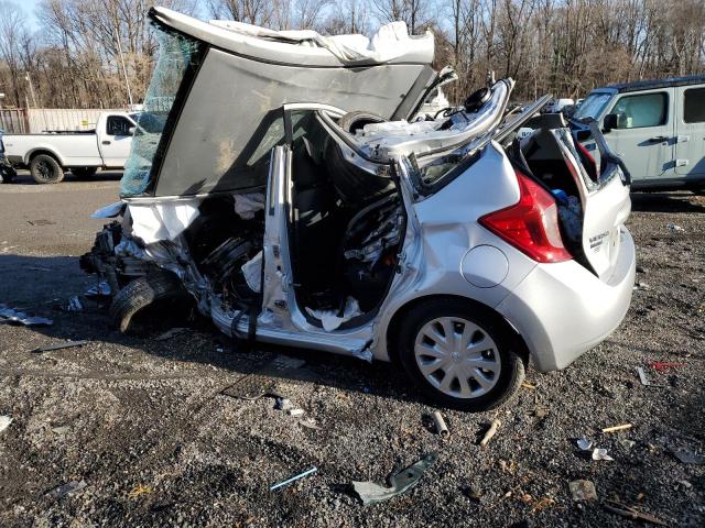 Hatchbacks NISSAN VERSA 2016 Srebrny