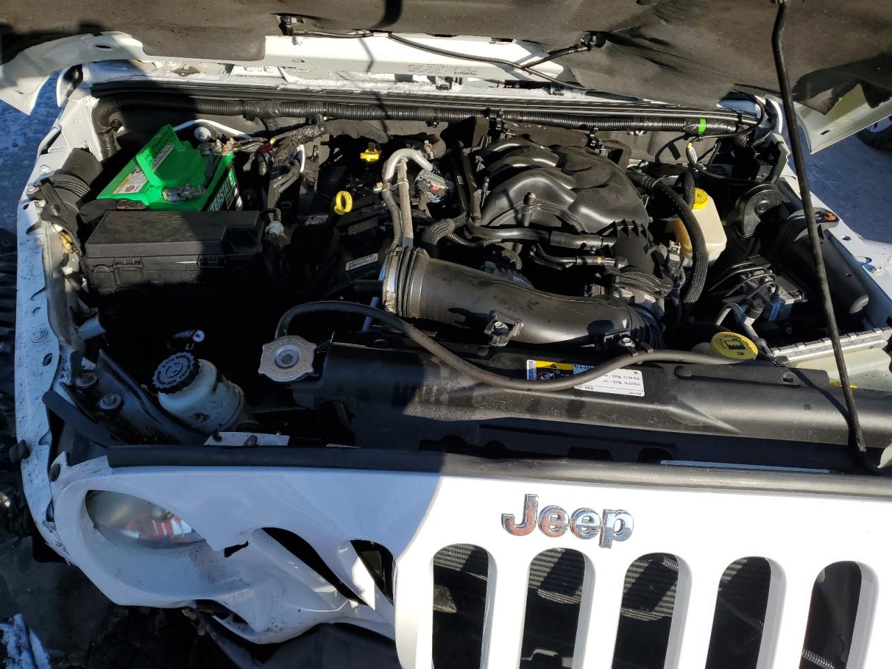 2013 Jeep Wrangler - Image 12