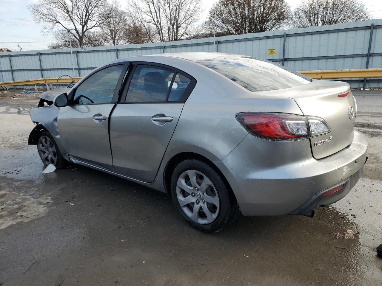 2010 Mazda 3 - Image 2
