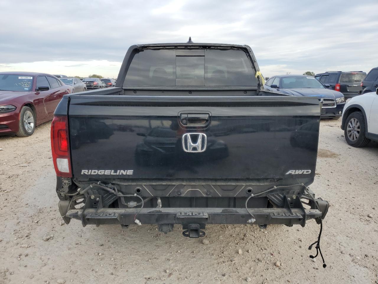 VIN 5FPYK3F86JB008383 2018 HONDA RIDGELINE no.6