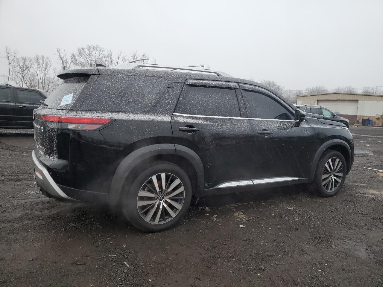 VIN 5N1DR3DKXNC247595 2022 NISSAN PATHFINDER no.3