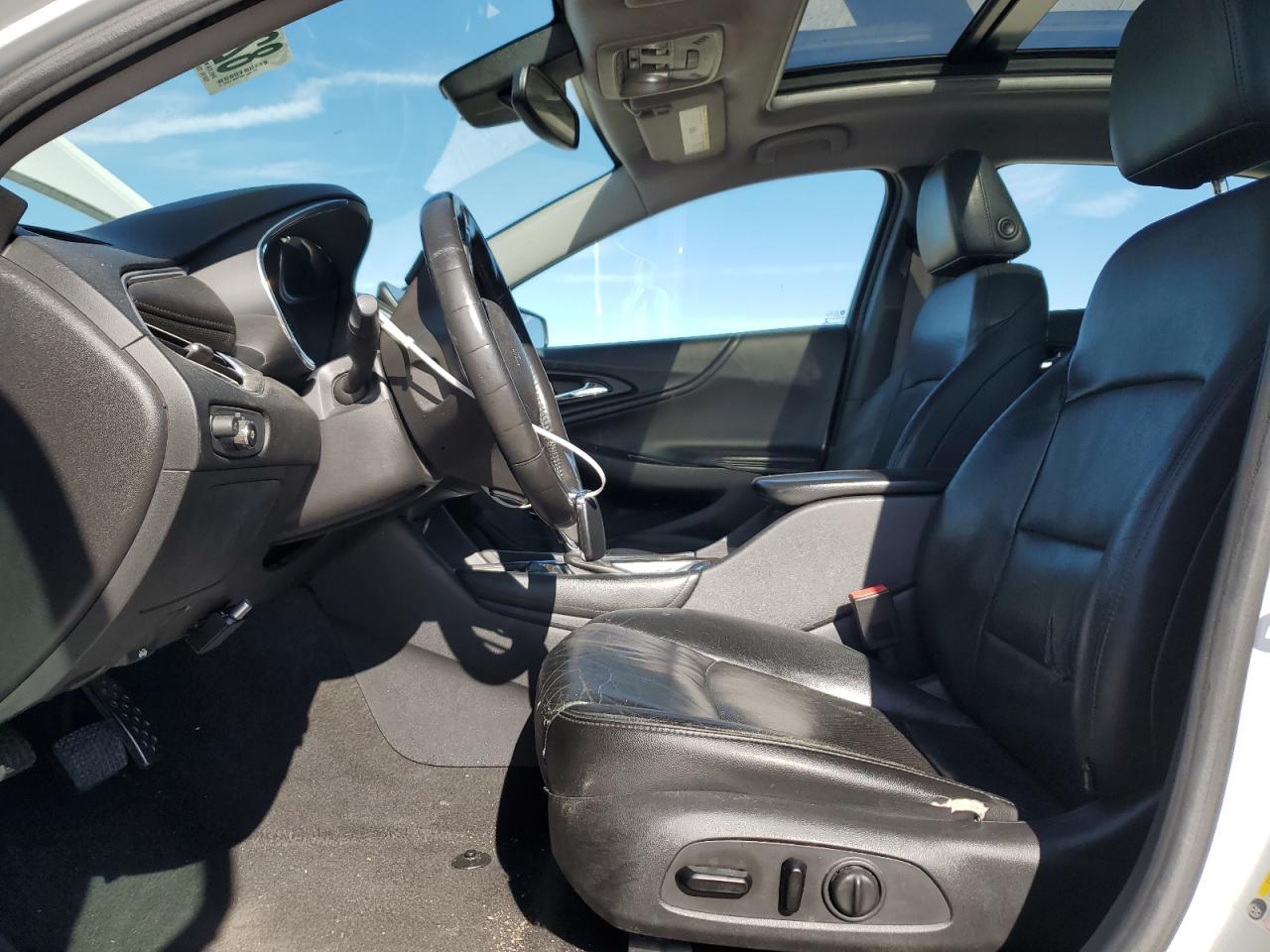2017 Chevrolet Malibu - Image 7