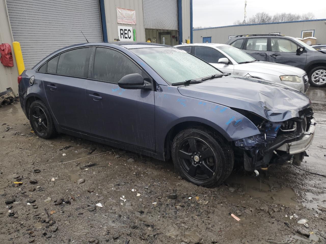 VIN 1G1PC5SB2E7178016 2014 CHEVROLET CRUZE no.4