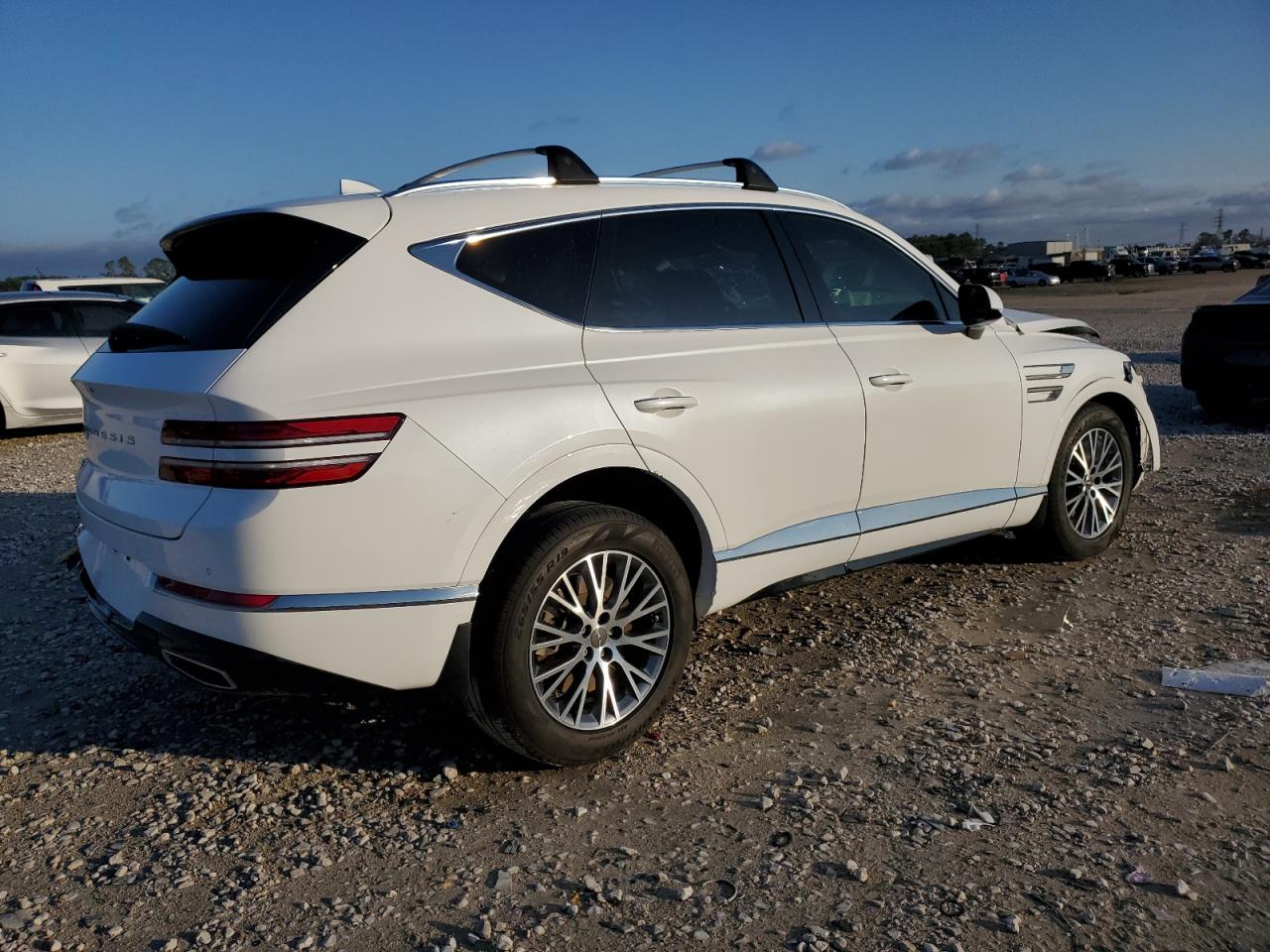 2022 Genesis GV80 - Image 3