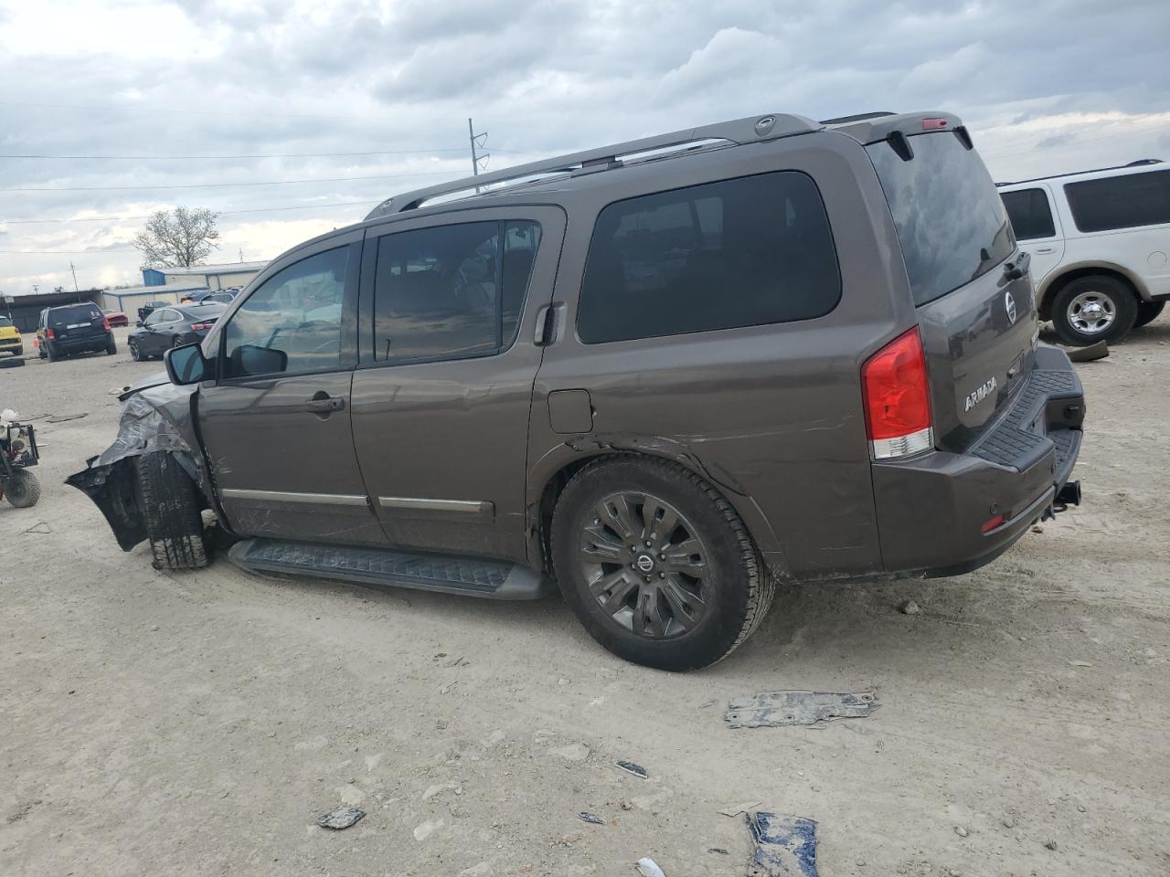 2015 Nissan Armada - Image 2