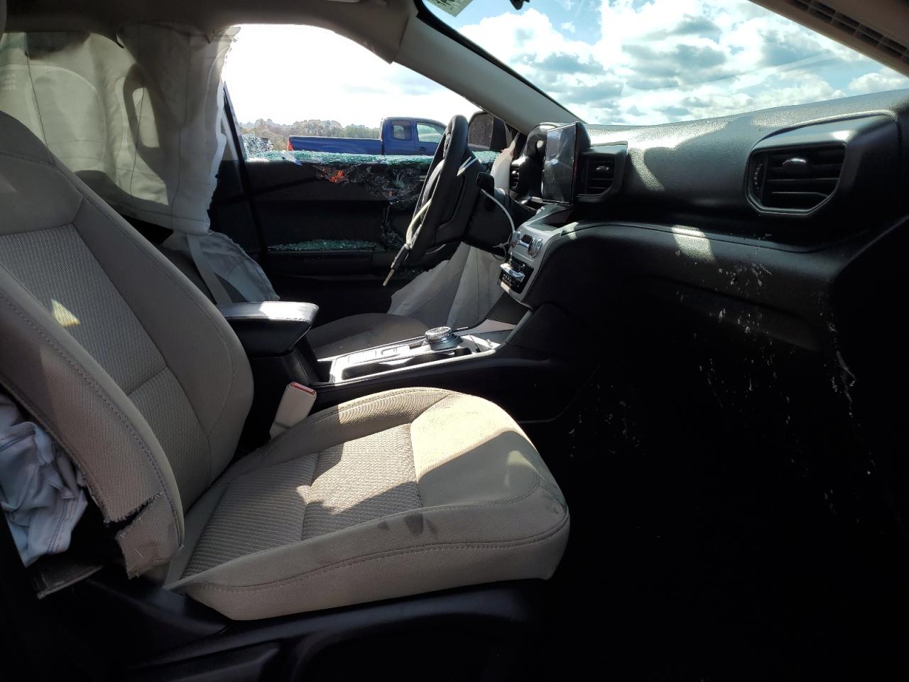 2021 Ford Explorer - Image 7