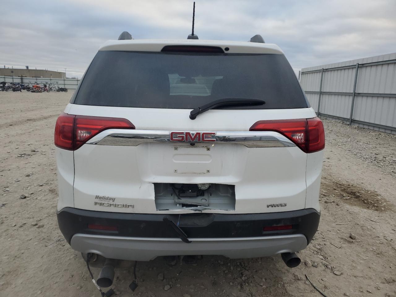 2017 GMC Acadia - Image 6